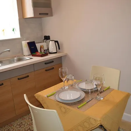 Charming Town House - Close To Airport * Paola