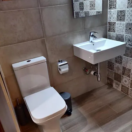 Charming Town House - Close To Airport * Paola